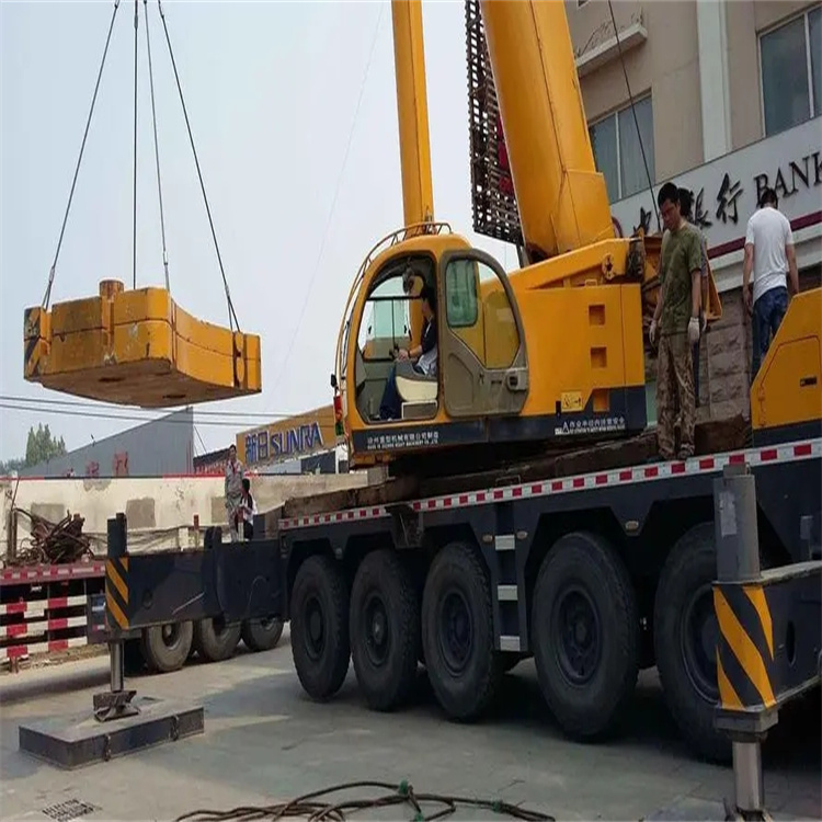 三更罗镇当地吊车出租|机器吊装|75吨|工厂搬迁服务